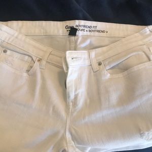 Gap boyfriend fit white jeans